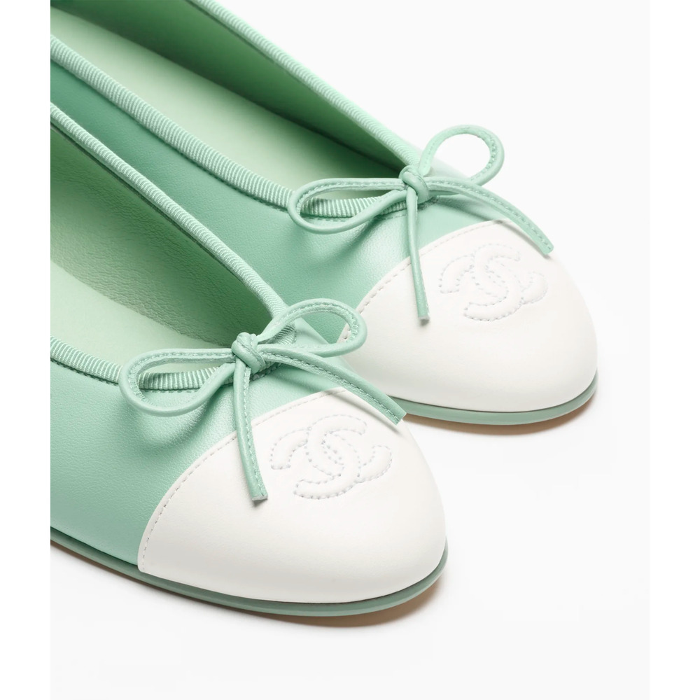 Chanel 26S Mint Green White Lambskin Leather CC Logo Ballet Ballerina Flat 38 - Picture 5 of 16